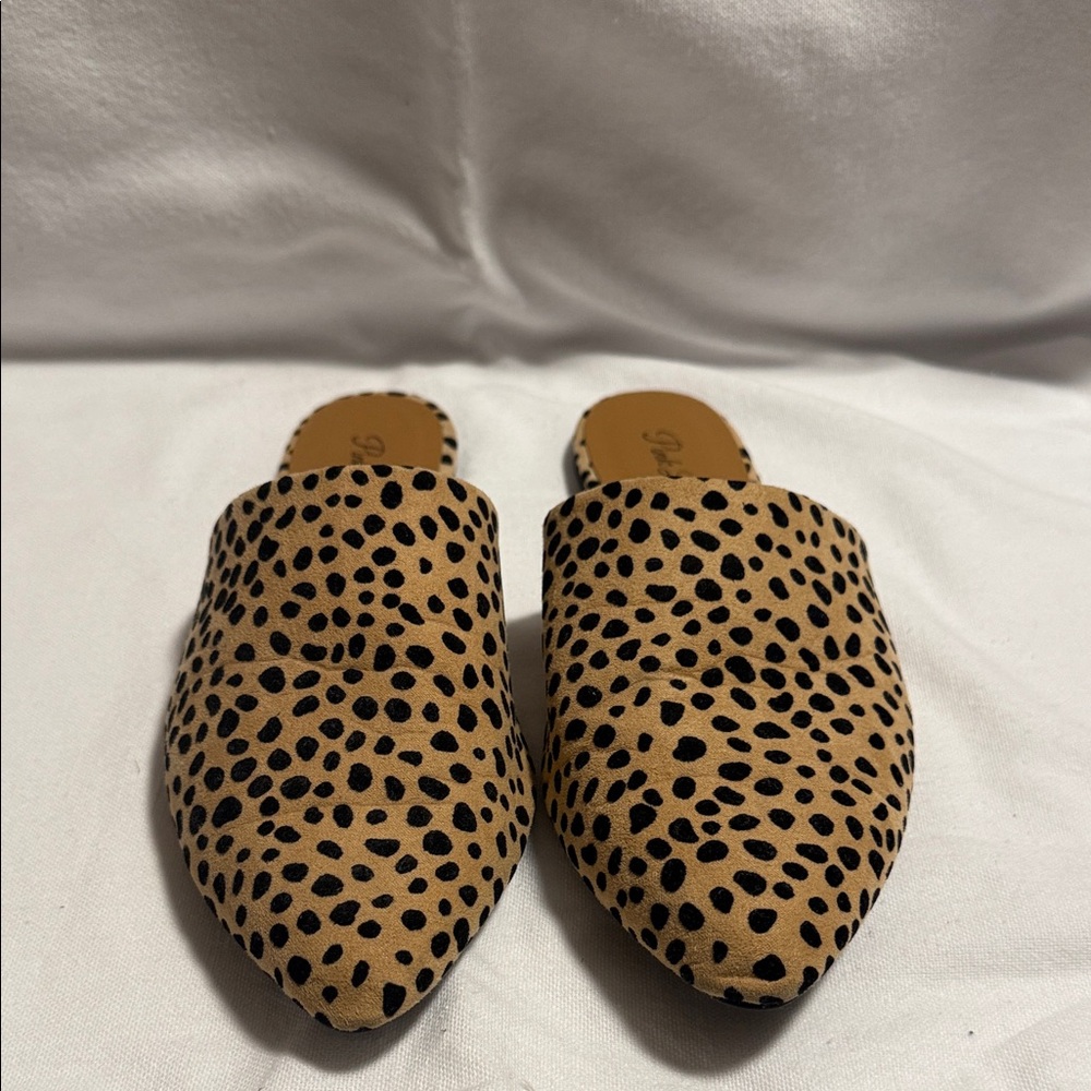 Pink Lily Tan and Black Spotted Mules